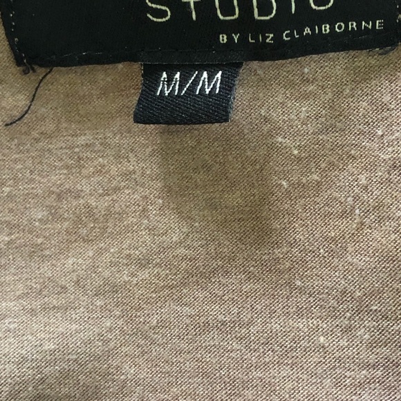 New Woman’s Studio by Liz Claiborne Top w/studs! - Picture 6 of 6